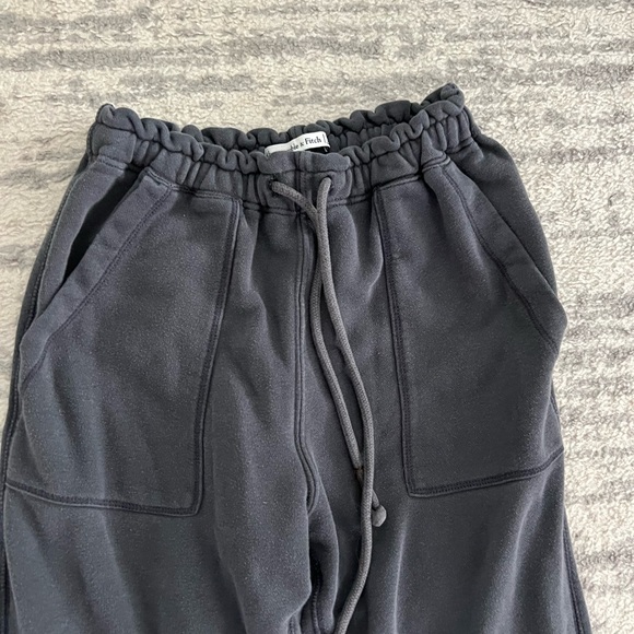 Abercrombie & Fitch Dark Gray Sweatpants with Elastic Waistband - Picture 2 of 5